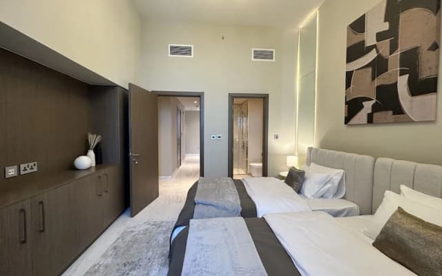 Manzil 4BR Penthouse in Dubai Creek w Harbour View - photo 3
