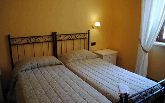 Hotel Maximo - photo 5