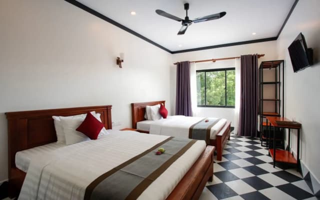 Noni Tree Hostel - photo 4