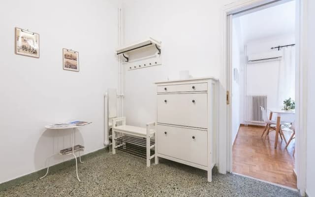 Spacious and Stylish Home in Central Athens by Cloudkeys - photo 3