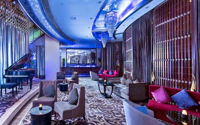 Hilton Bangkok Grande Asoke - photo 2