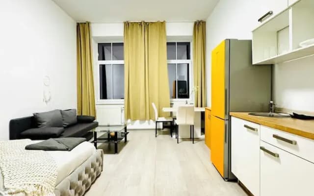 Affordable Studio Apt Near Ottakring - photo 3