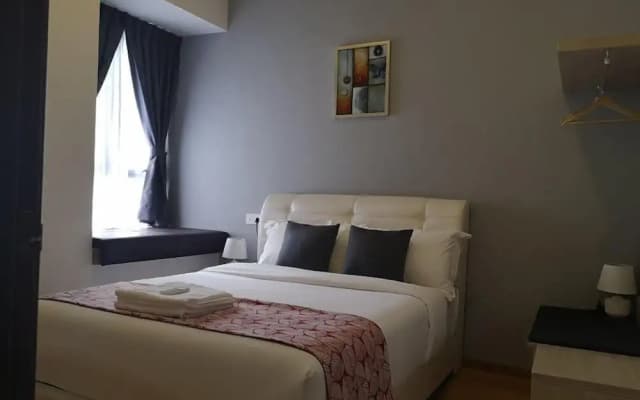 Favoured Seaview Suite - photo 3