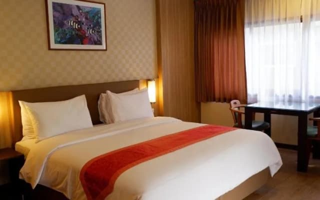 Dynasty Inn - photo 3