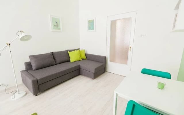 Pleasant Ernesto - photo 4