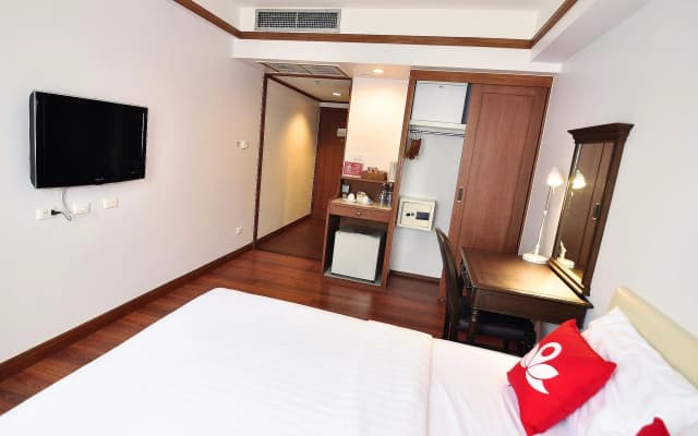 ZEN Premium Silom Soi 22 - photo 4