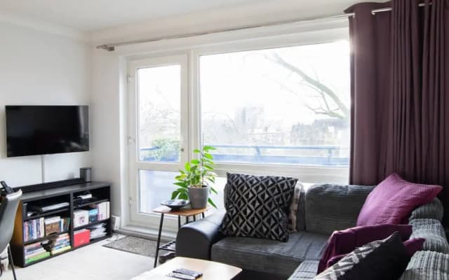 Quirky Urban Flat with Impressive Panoramic Views - photo 2