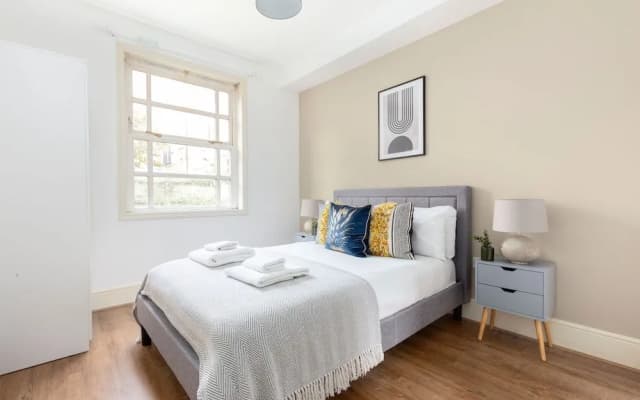 Premium 2 Bed Apartment in Haggerston - photo 2