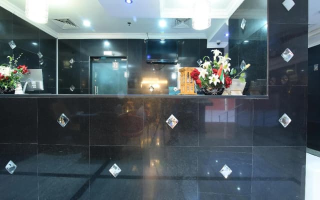 Mirage Hotel - photo 2