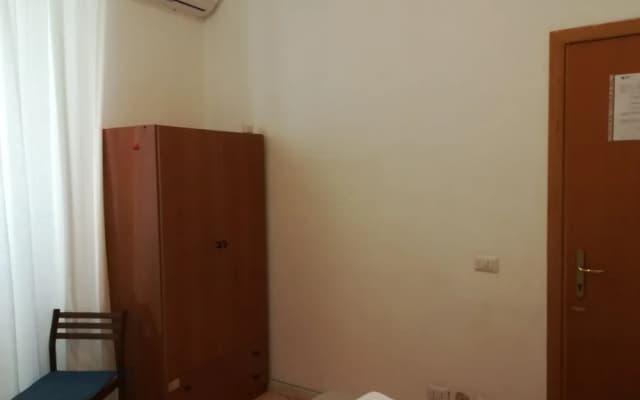 Uniq Guesthouse - photo 4