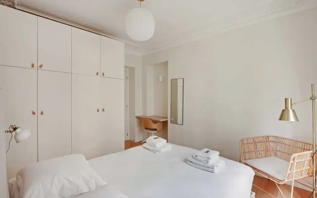 Authentic Apartment - 3br/8p - Clignancourt - photo 3