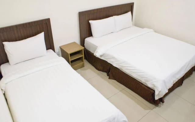 Hotel 128 - photo 3