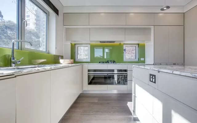 Spacious 2-bed Apartment Close to City - photo 5