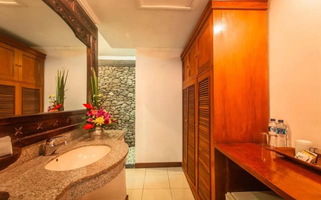 Sahadewa Resort & Spa, Ubud - photo 2