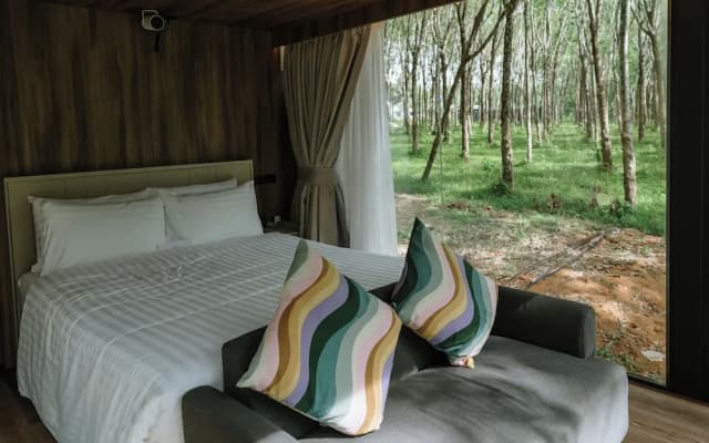 Timber Society Boutique Hideaway - photo 4