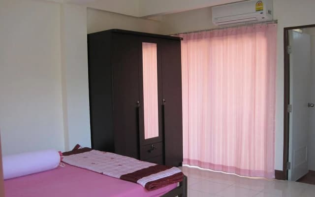 Kittiporn Apartment - photo 2