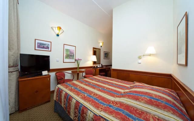 Hotel 16 - photo 3