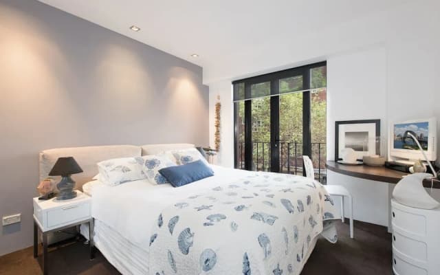 PPT50 Sleek 2 Bed Designer Abode - photo 3