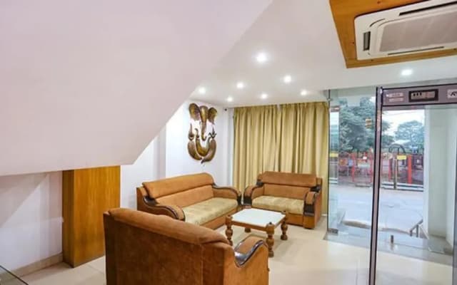 FabHotel Taj Home Stay - photo 5