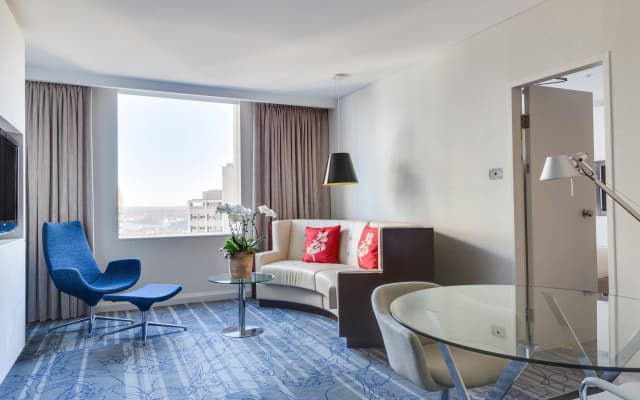 Sydney Harbour Marriott Hotel at Circular Quay - photo 4
