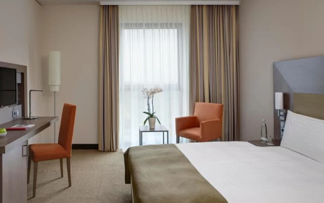 IntercityHotel Berlin Hauptbahnhof - photo 4