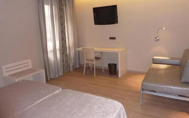 Hotel Barcelona House - photo 5
