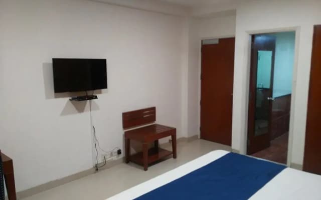 Divine Inn Hotel - photo 5