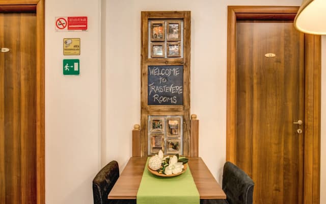 Trastevere Rooms - photo 2