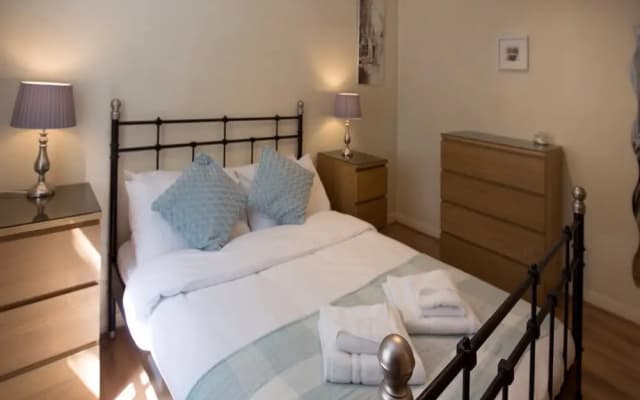 2 Bedroom Meadows Flat - photo 3