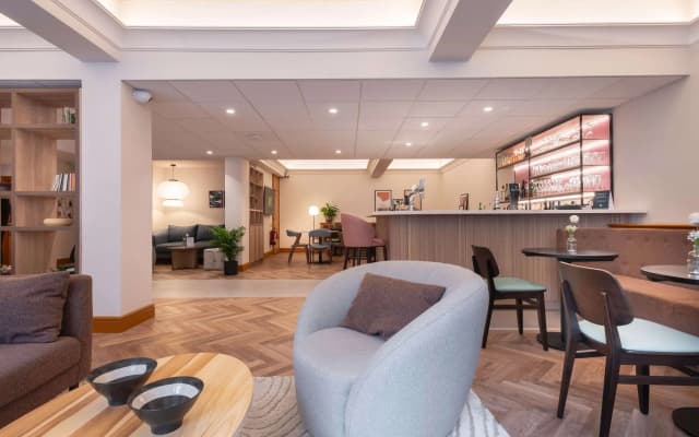 Quality Hotel Hampstead - photo 2