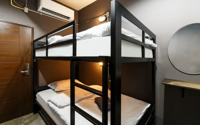 Sleepover Hostel Bangkok - photo 3