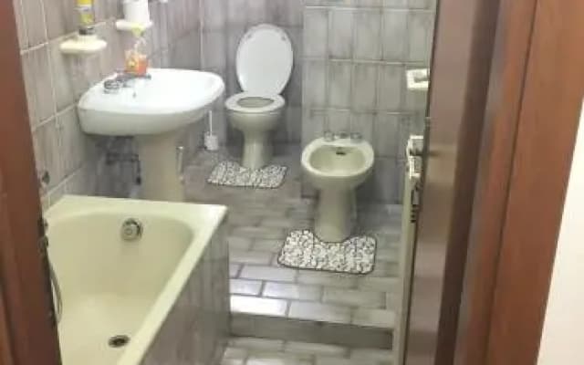 Roma Youth Bed and Breakfast - photo 2