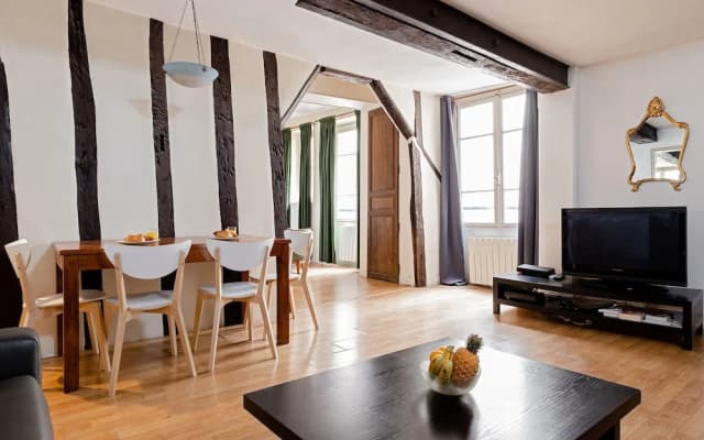 Central Paris - Chatelet Apartment - photo 5