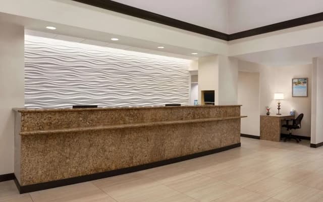 Ramada Suites Orlando Aiport - photo 2