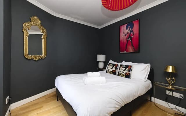 JOIVY Castle Hideaway - photo 4