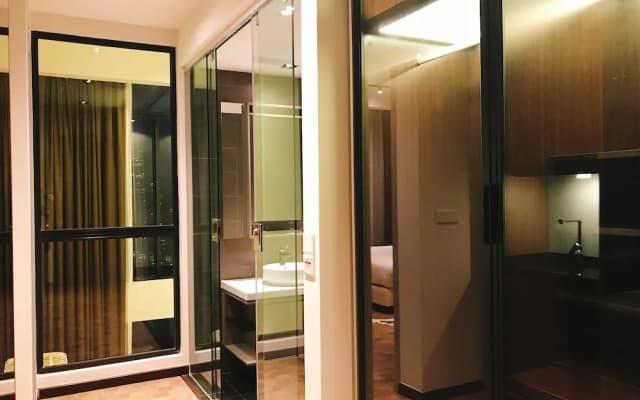 Expresssionz Professional Suites by 7kgTravellerHome - photo 2