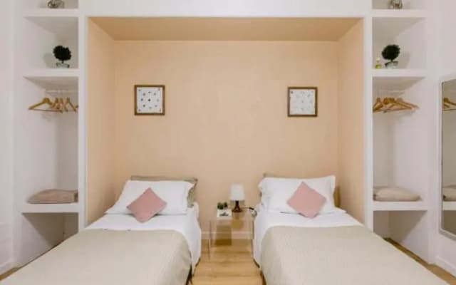 Charming 25 Apartment - photo 2