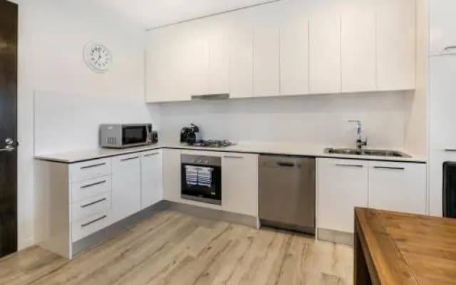 Seaside Apartment Getaway - photo 2