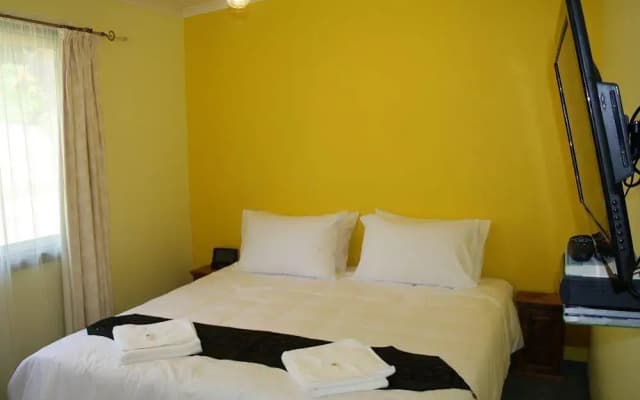 The Hideaway Retreat - photo 4