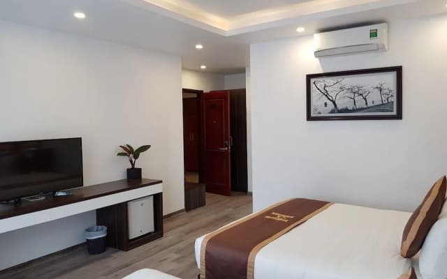 Helenhalong Hotel - photo 5