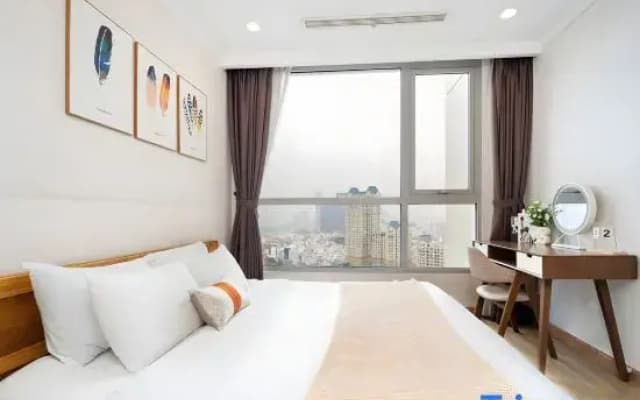 The Vista Landmark Central Park Apartment - photo 5