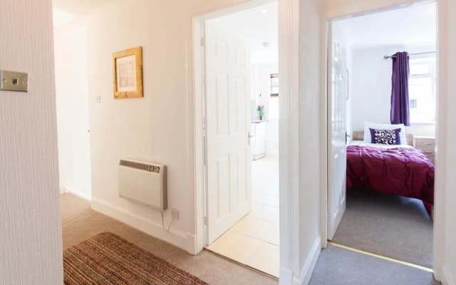 Leith Apartments - photo 2