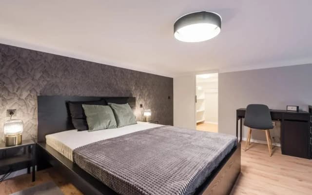 R38 - Artists luxury home - photo 4