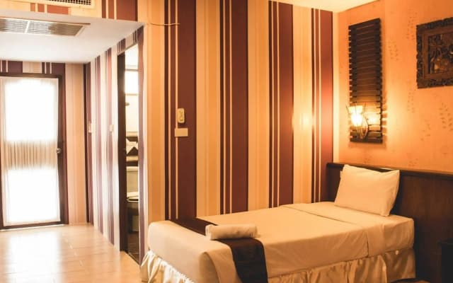 Natural Samui Hotel - photo 4