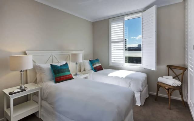 StayCentral - Cityside on Whiteman - photo 3