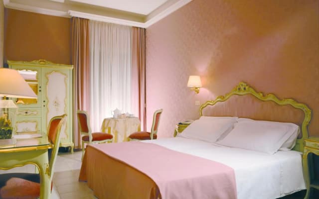 Romulus Hotel - photo 3