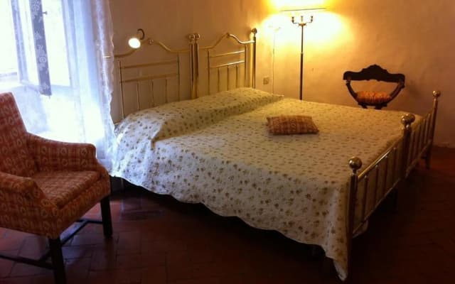 Alex Home - photo 2