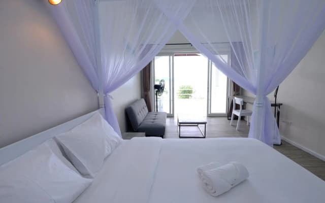 Baan Jai Dee Beach Front Hotel - photo 5