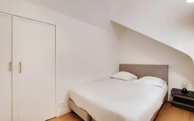 Elegant Apartment - 2bd/6p - Hotel de Ville - photo 2