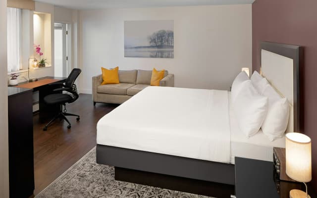 The Andrew Hotel - photo 4